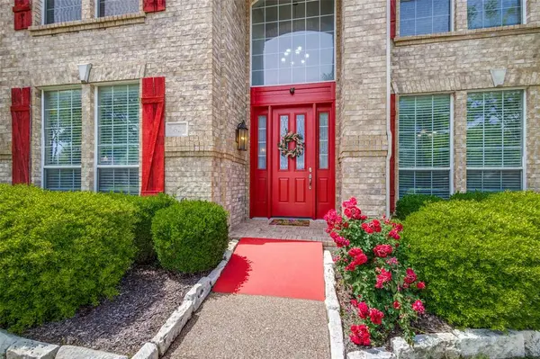 6623 Sapphire Circle S, Colleyville, TX 76034