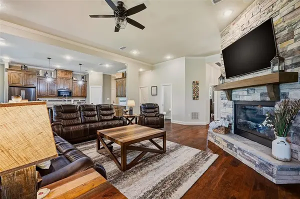 56 Turtle Point Lane, Gordonville, TX 76245