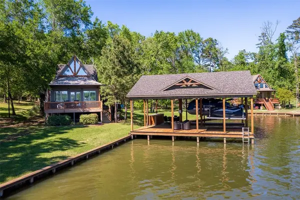 150 Cypress Marina Road, Scroggins, TX 75480