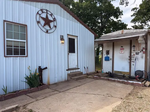1116 E State Highway 276, West Tawakoni, TX 75474