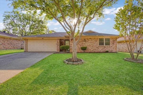 1904 Paula Drive, Denison, TX 75020