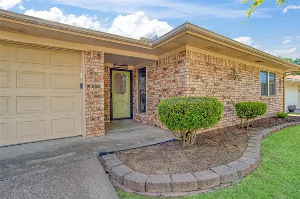 1904 Paula Drive, Denison, TX 75020