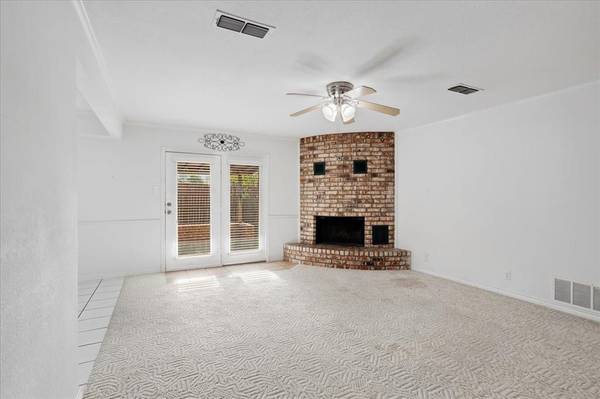 1904 Paula Drive, Denison, TX 75020