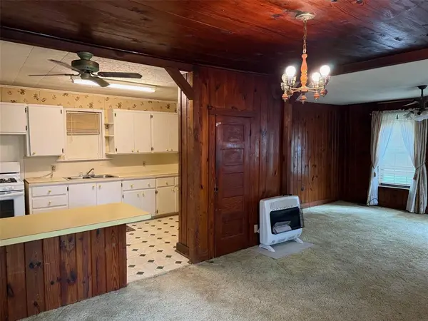 403 Avenue E Avenue, Valley Mills, TX 76689