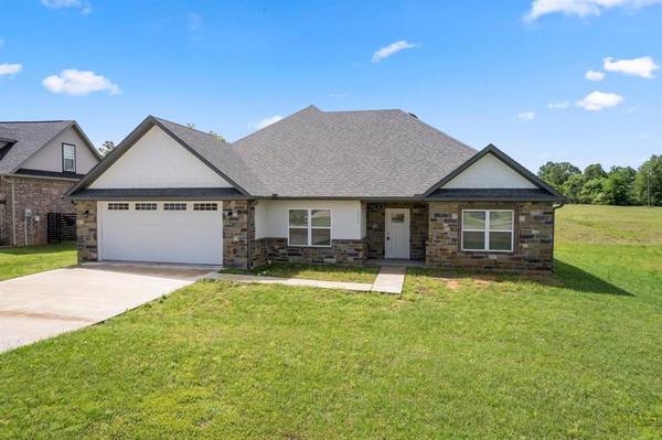 2909 Blue Heron Circle, Mount Pleasant, TX 75455