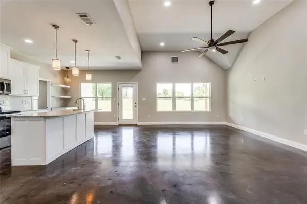 2909 Blue Heron Circle, Mount Pleasant, TX 75455