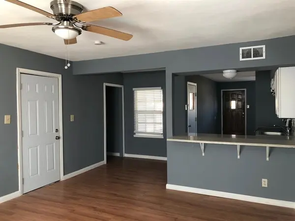 620 E Sears Street, Denison, TX 75021