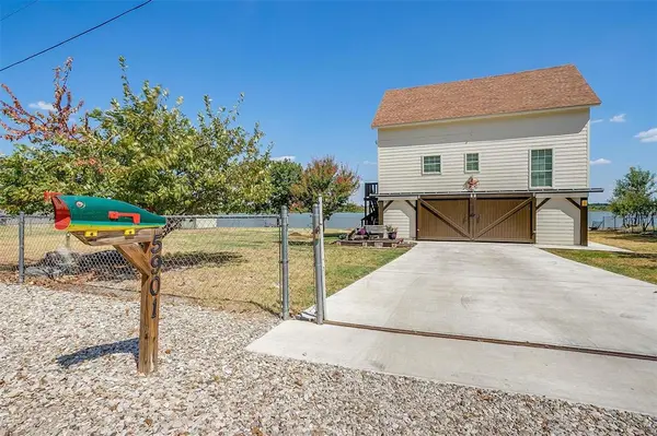 5901 Parkside Court, Granbury, TX 76048