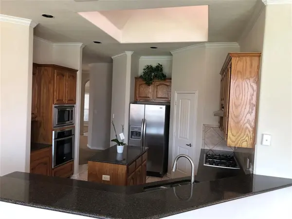 7140 Old Santa Fe Trail, Fort Worth, TX 76131