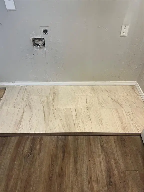 6028 Stoneybrook Drive, Fort Worth, TX 76112