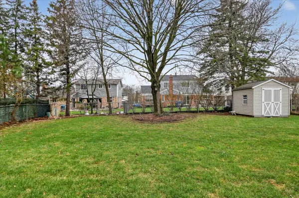 7637 Embassy DR, Canton Twp, MI 48187