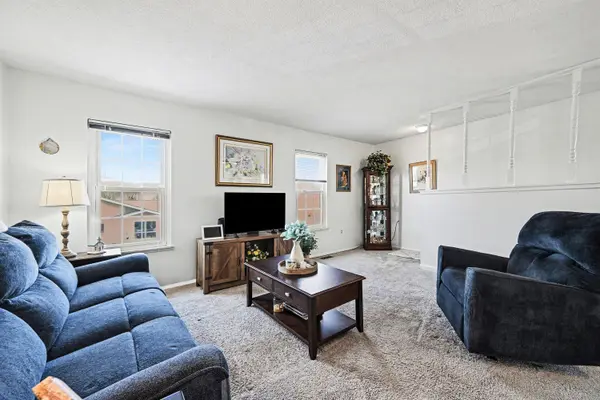 22842 Renford ST, Novi City, MI 48375