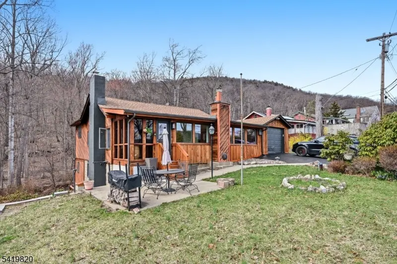 37 Blueberry Hill, Greenwood Lake, NJ 10925