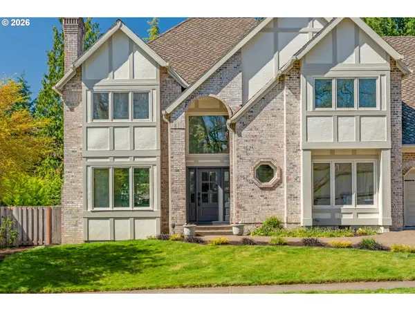 14335 EDENBERRY DR, Lake Oswego, OR 97035