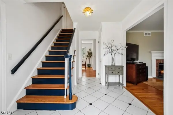 3 Dogwood Lane, Tewksbury Twp., NJ 07830