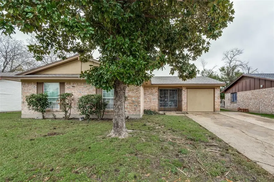 3336 Pacesetter Drive, Dallas, TX 75241