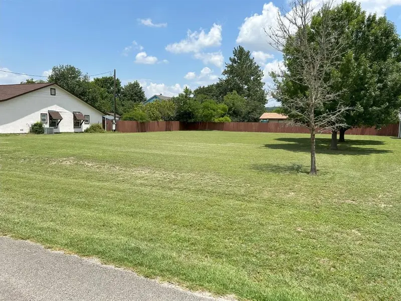 618 Horseshoe Falls Dr, Canyon Lake, TX 78133