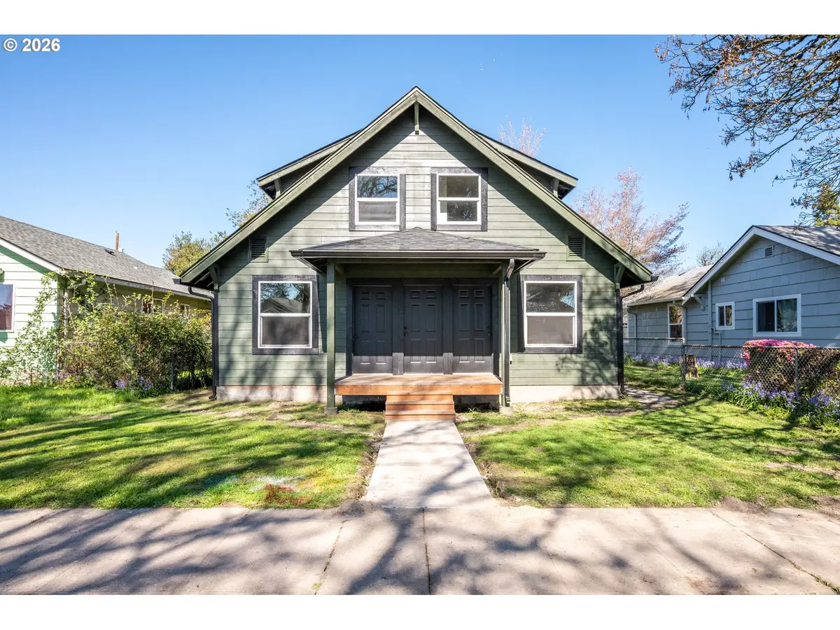 285 20TH AVE, Longview, WA 98632