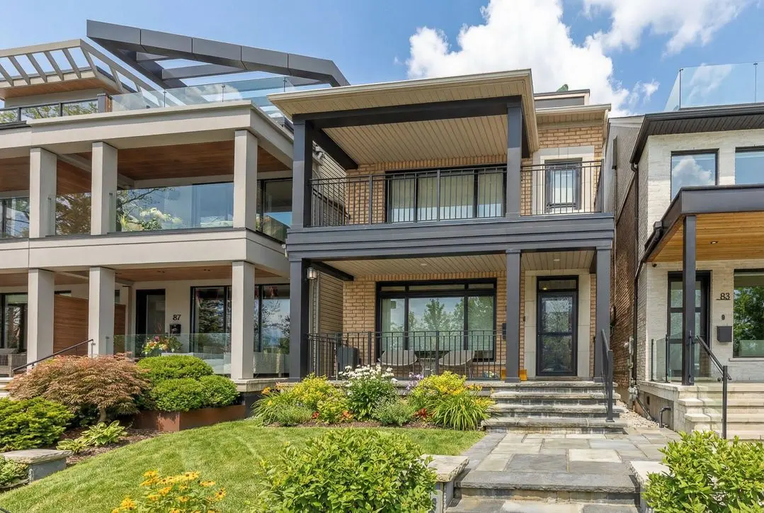 85 Northern Dancer BLVD, Toronto E02, ON M4L 3Z8