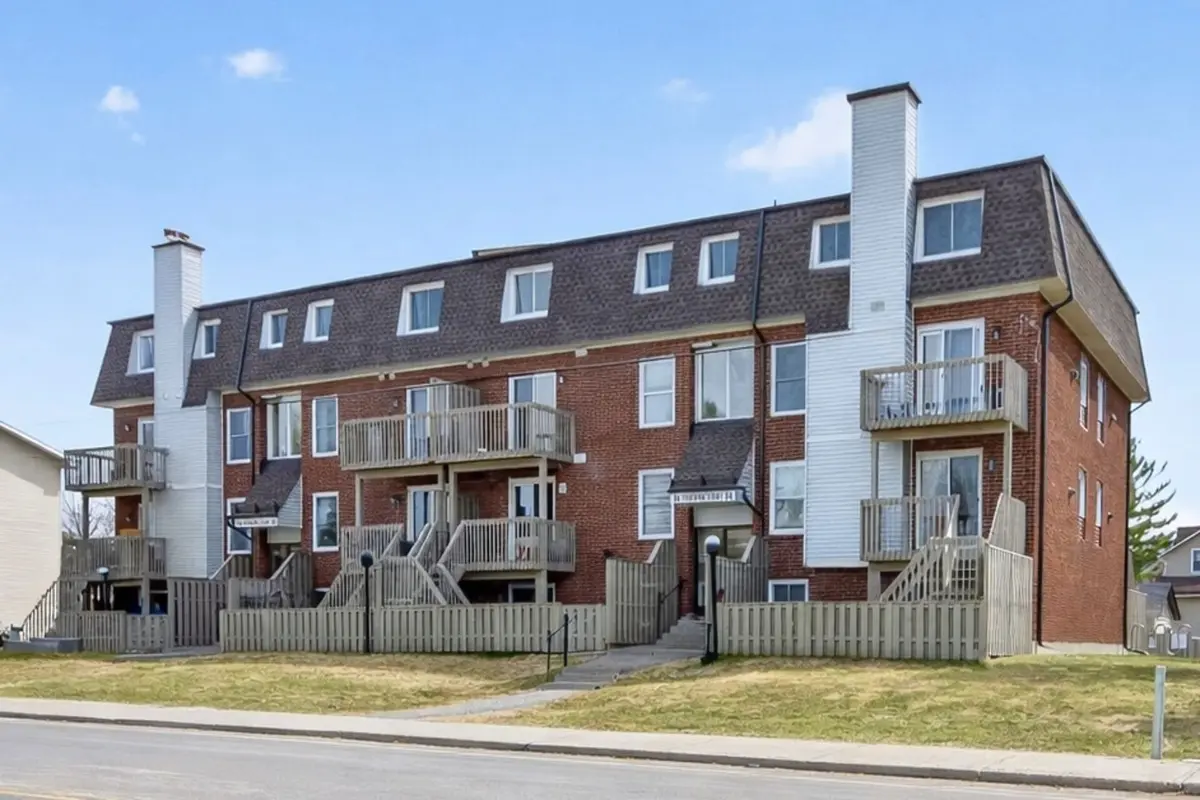 24 Town Line W #208, Carleton Place, ON K7C 4B6