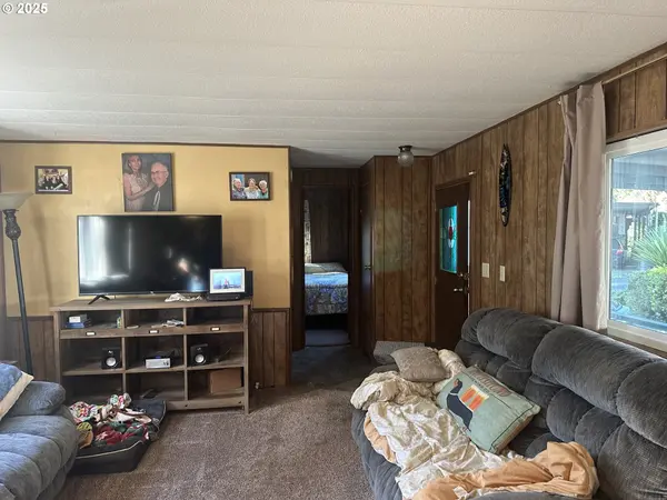 98825 PLEASANT HILL DR #15, Brookings, OR 97415