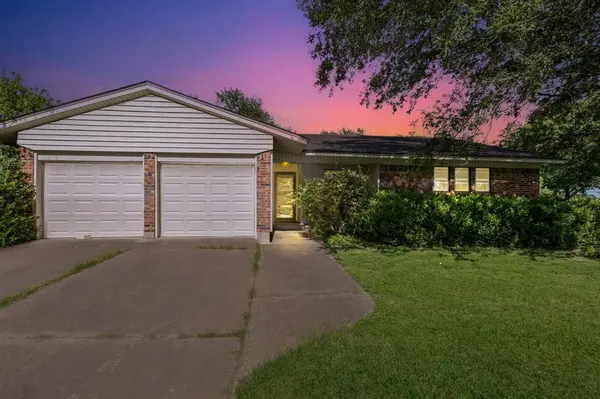 1930 Post Oak Drive, Waco, TX 76705