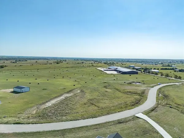 112 Sunset Mesa Drive, New Fairview, TX 76078