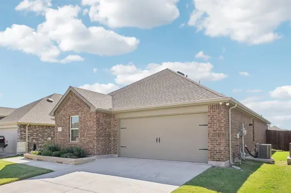 744 Serenity Sound Drive, Lavon, TX 75166