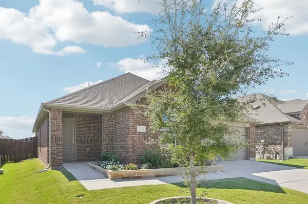744 Serenity Sound Drive, Lavon, TX 75166