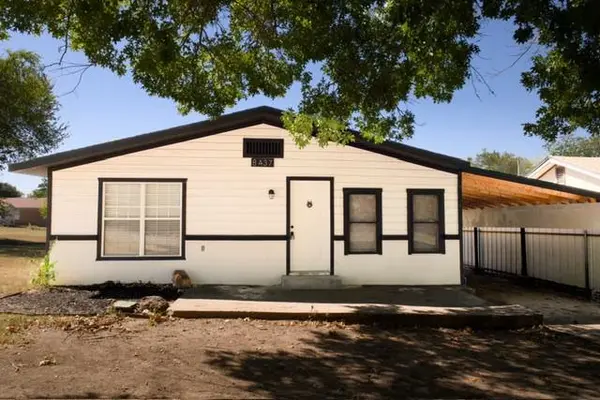 8437 Redonda Street, White Settlement, TX 76108