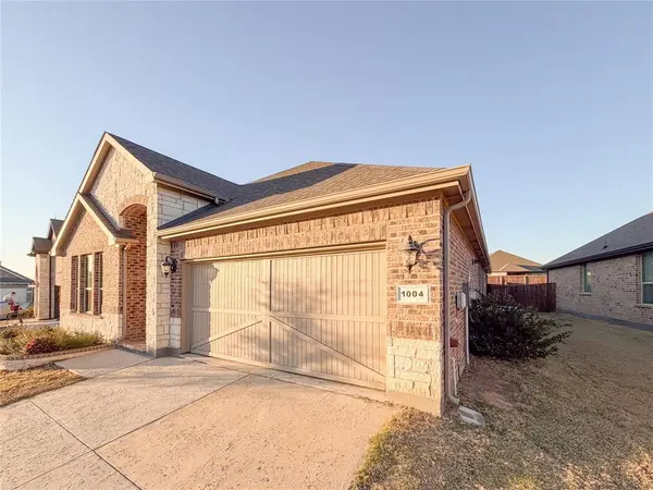 1004 Westwood Lane, Argyle, TX 76226