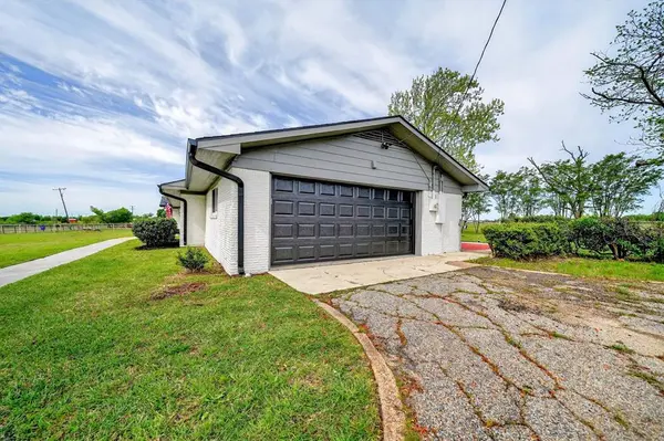 17490 Fm 47, Wills Point, TX 75169