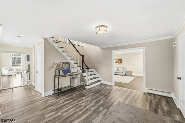 27 Pine Hill Rd, Old Tappan Boro, NJ 07675