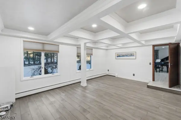 99 Ogle Rd, Old Tappan Boro, NJ 07675