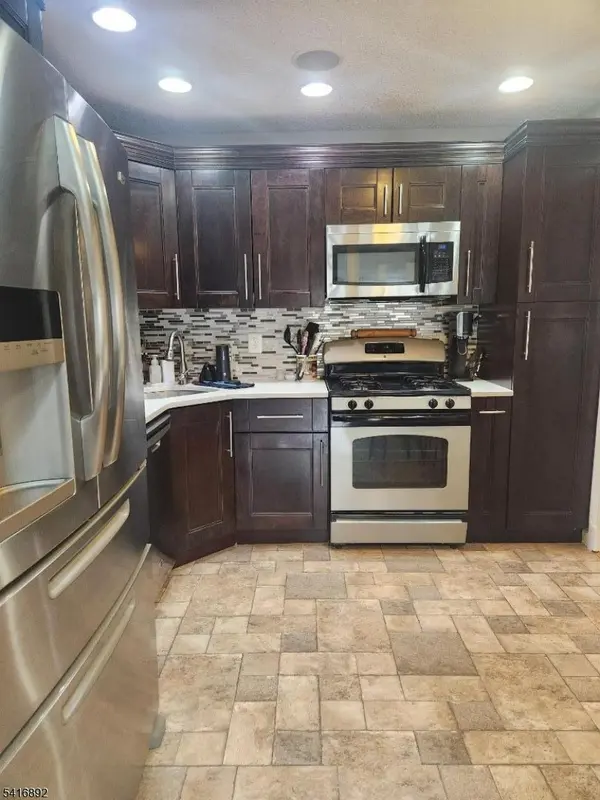 330 Penns Way, Bernards Twp., NJ 07920