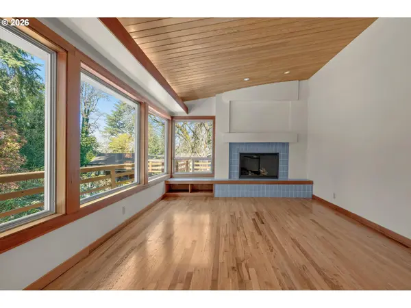 2591 GREENTREE RD, Lake Oswego, OR 97034