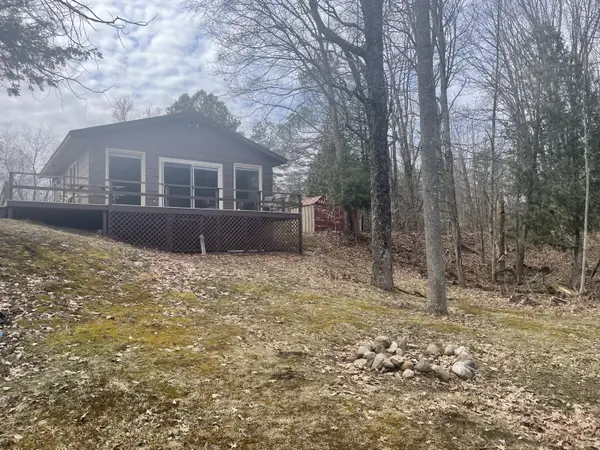 617 N Croswell AVE, Lincoln Twp, MI 49349