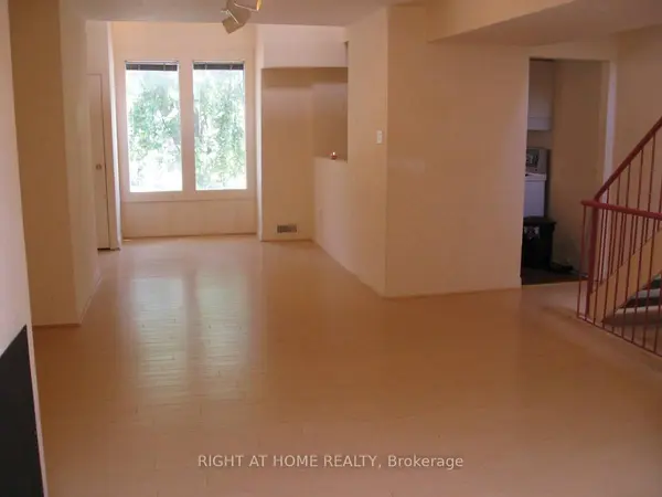 210 McCaul ST #Unit 2, Toronto C01, ON M5T 1W5