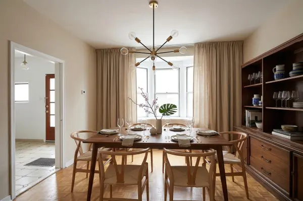 172 Lauder AVE, Toronto C03, ON M6E 3H4