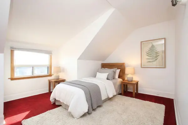 172 Lauder AVE, Toronto C03, ON M6E 3H4