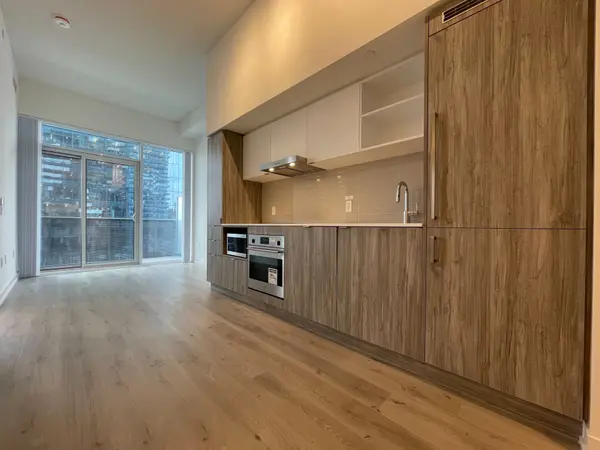 138 Downes ST #1209, Toronto C08, ON M5E 0E4