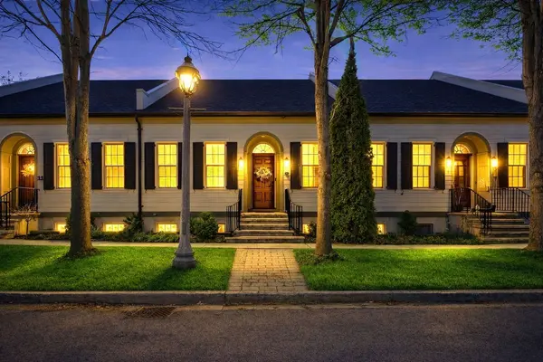 13 COLONEL COHOE ST, Niagara-on-the-lake, ON L0S 1J0