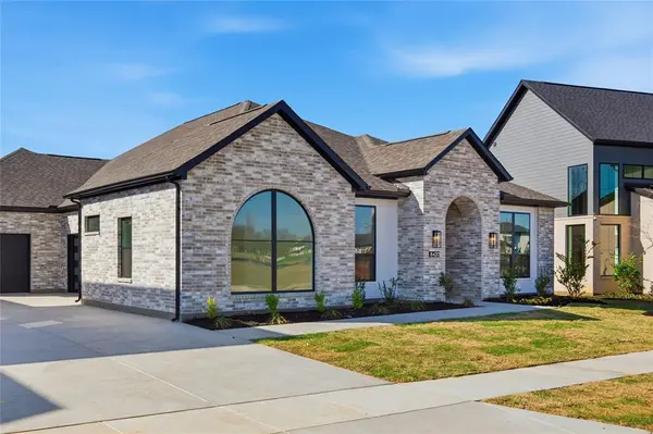 8420 Livi Street, North Richland Hills, TX 76128