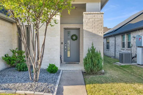 2432 Rocky Mountain Drive, Royse City, TX 75189