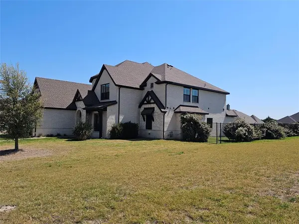 1505 Hudson Drive, Ennis, TX 75119