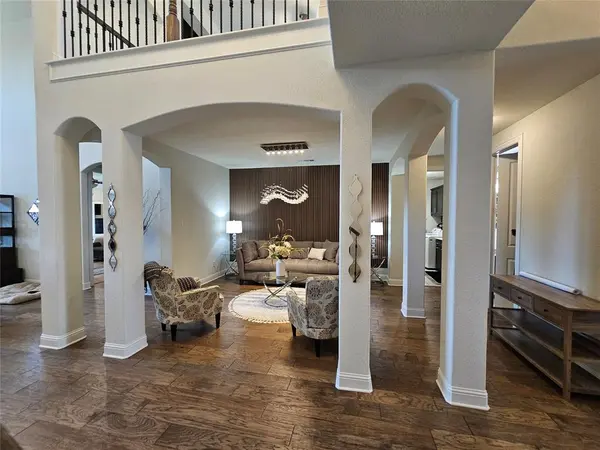 1505 Hudson Drive, Ennis, TX 75119