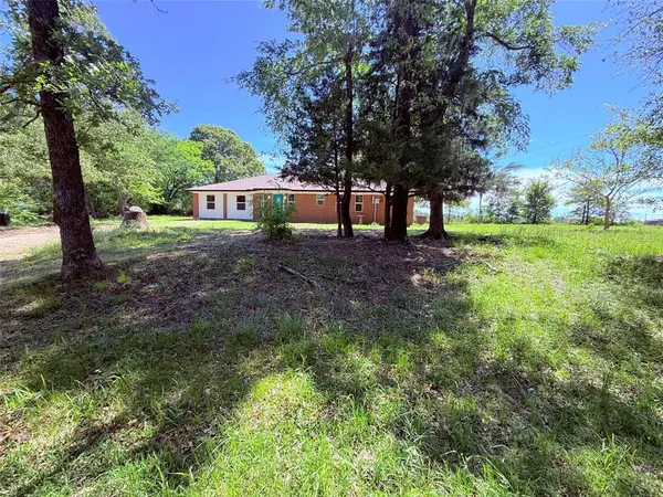 45 County Road 1197, Yantis, TX 75497