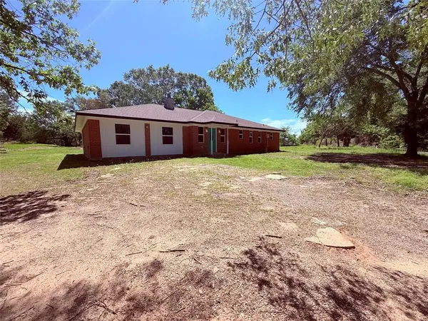 45 County Road 1197, Yantis, TX 75497