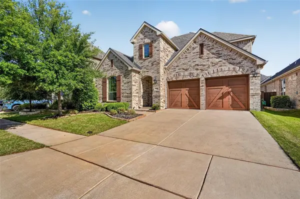 6808 Rowlett Drive, Mckinney, TX 75070