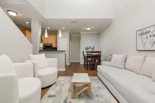 2104 Azure Pointe, Richardson, TX 75080